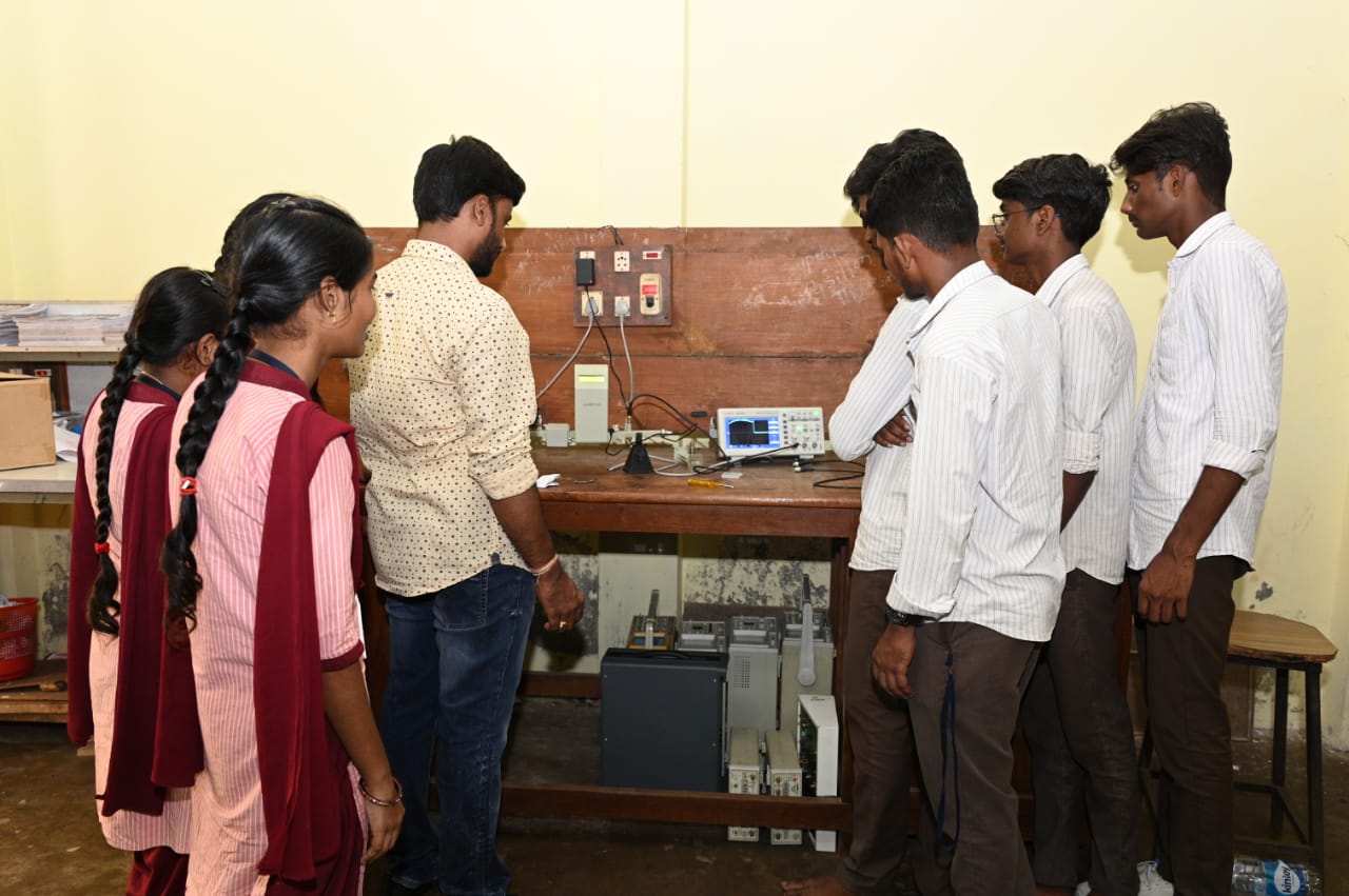 ELECTRONICS  LAB